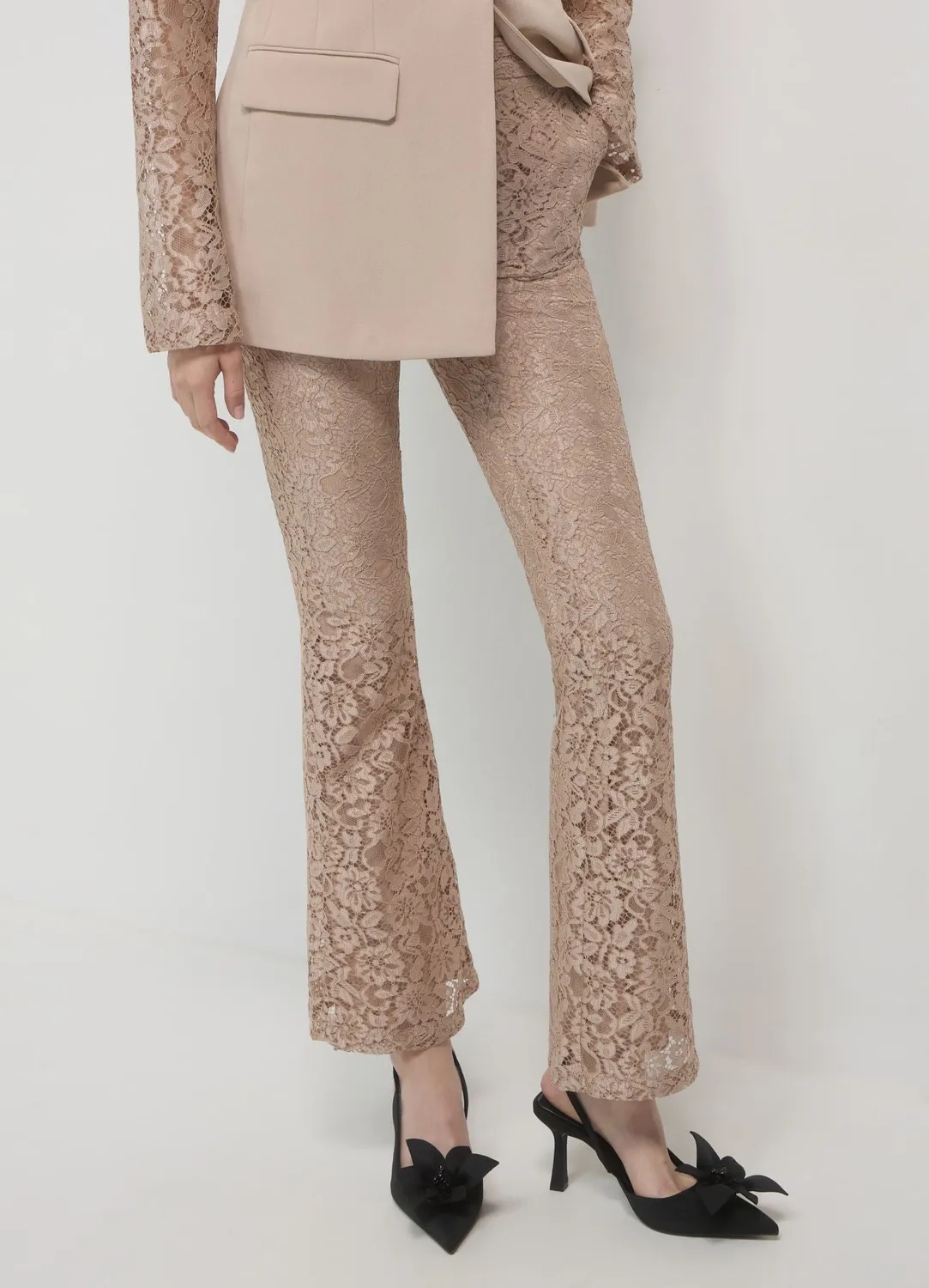 Calliope pantalon dentelle femme coupe regular zip