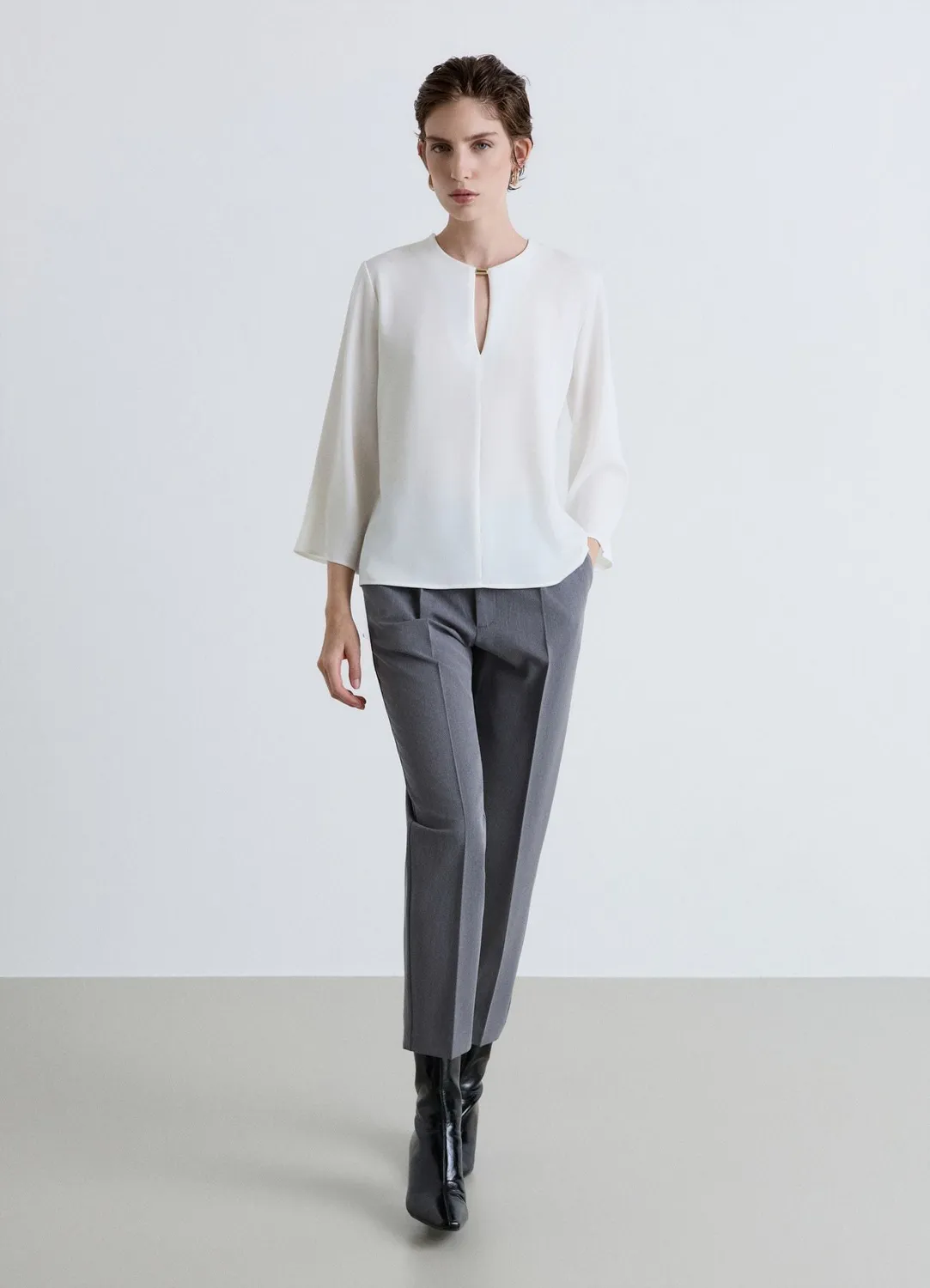 Calliope blouse femme col rond goutte détail métal