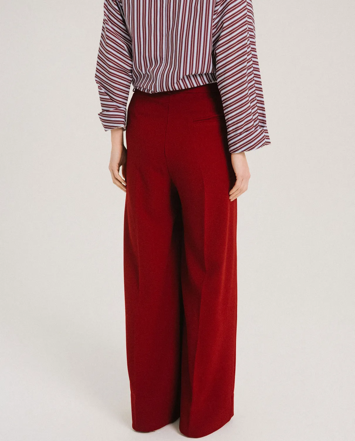 Tinsels Upton Cherry pantalon large crêpe à pinces