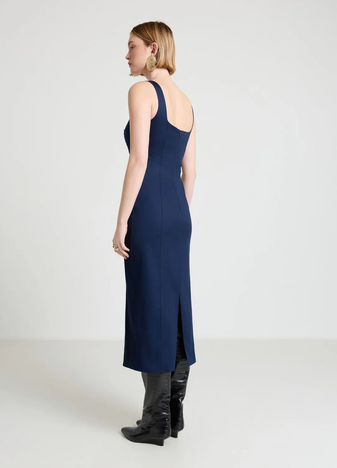 Calliope Atelier robe fourreau femme col carré