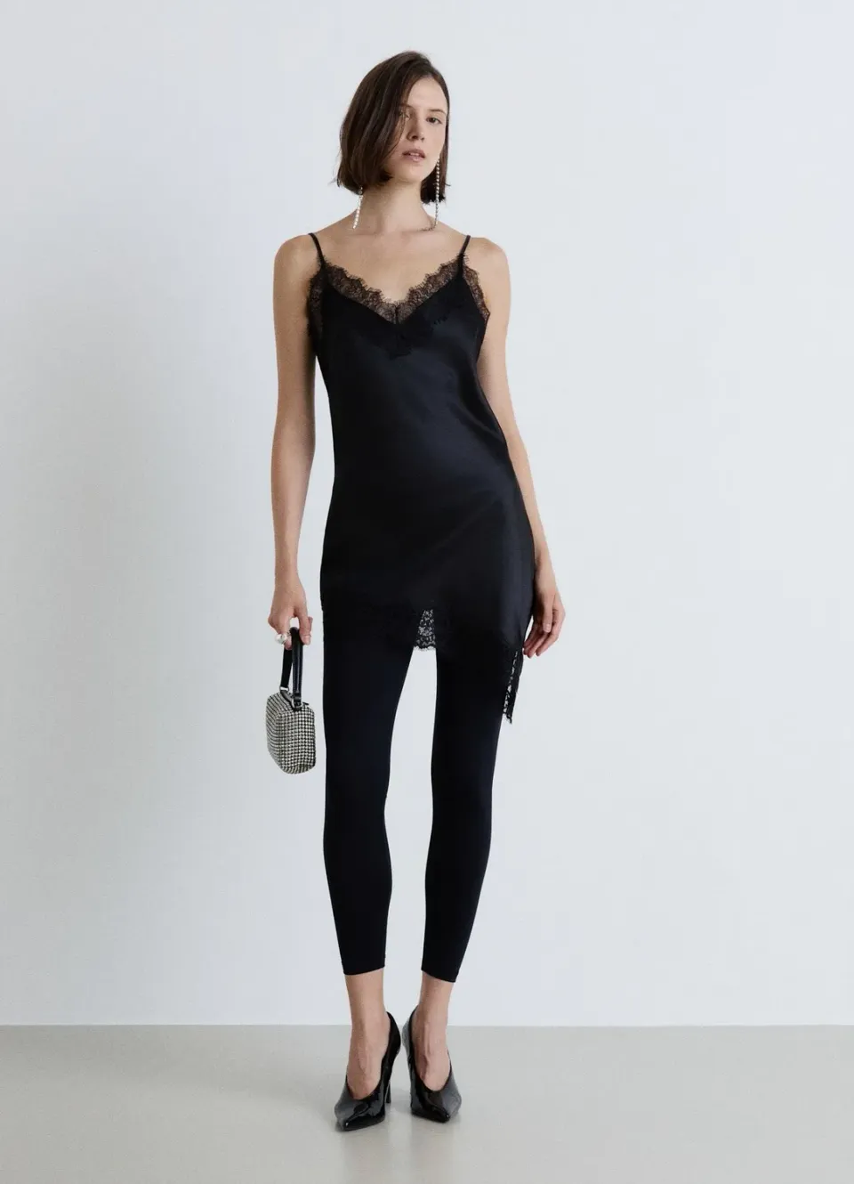 Calliope top asymétrique femme satin dentelle