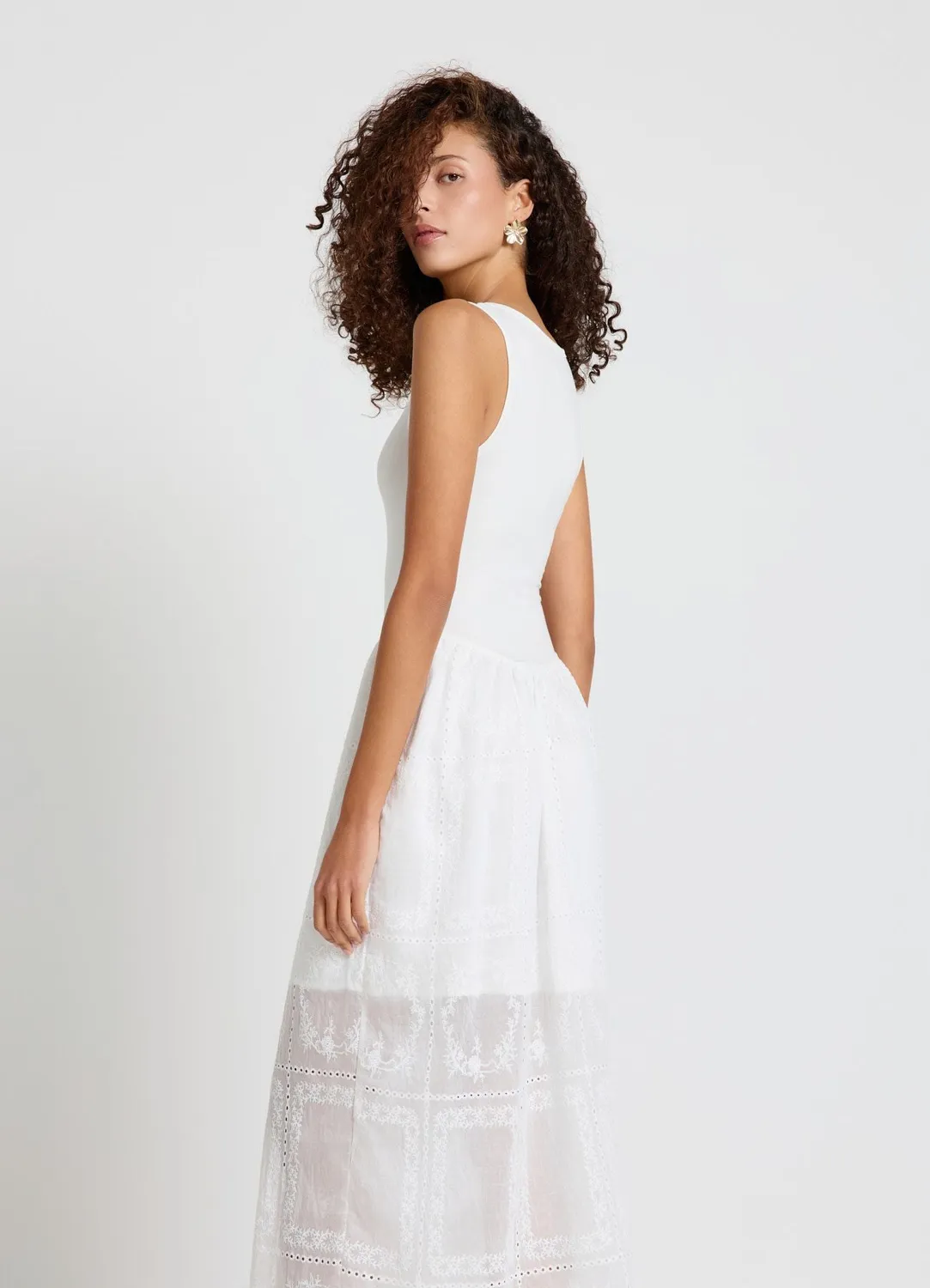 Calliope robe longue femme sans manches brodée