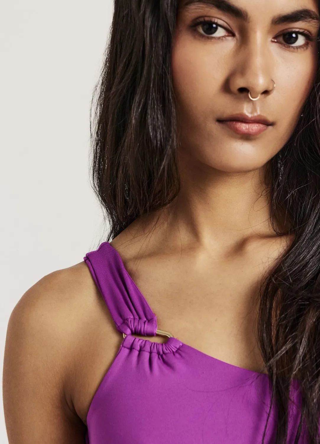 Calliope body une épaule anneau uni femme