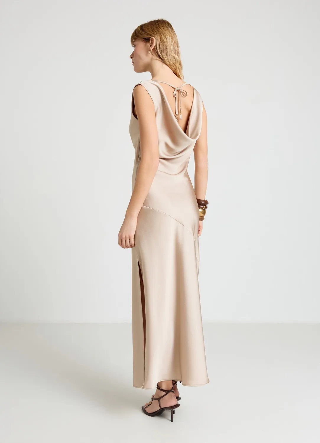 Calliope robe longue satin femme sans manches