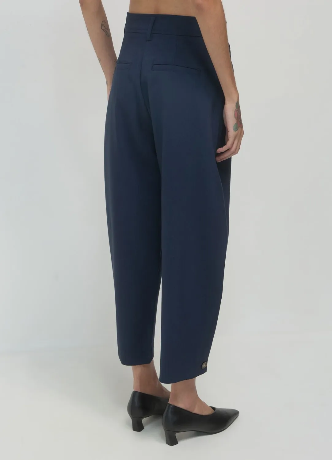 Calliope pantalon barrel fit femme coupe regular