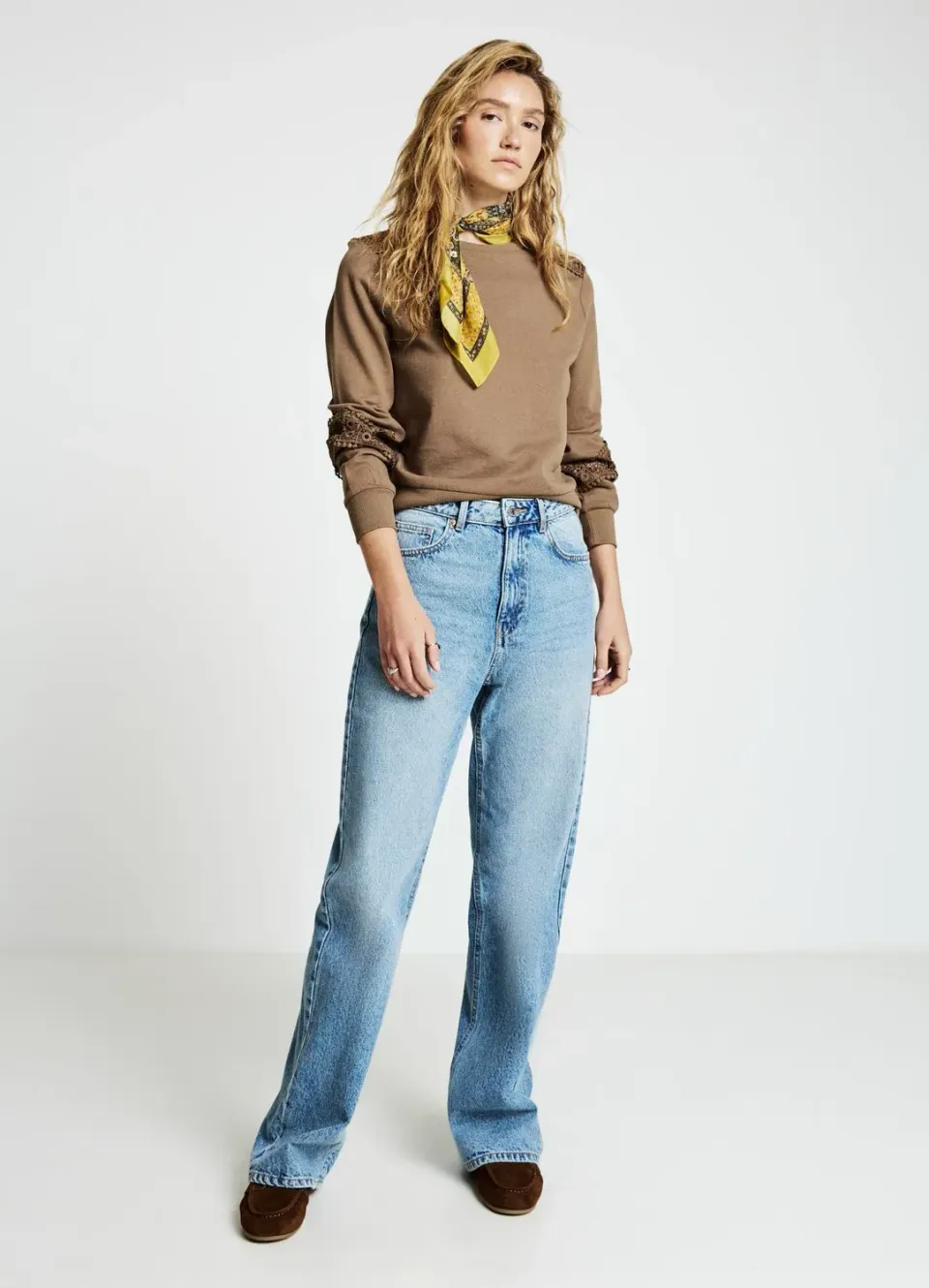 Calliope sweat col rond brodé femme manches longues