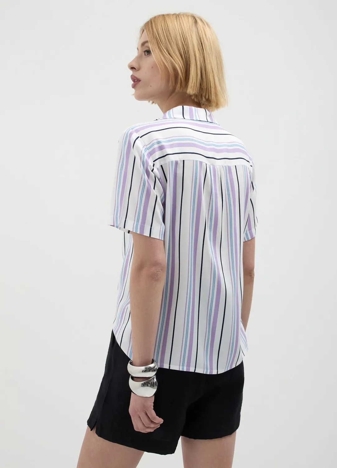 Calliope chemise rayée manches courtes boutonnée femme