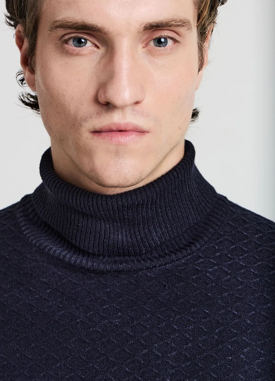 Calliope pull col roulé homme maille géométrique