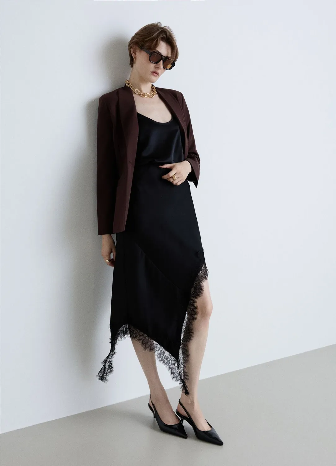 Calliope jupe femme asymétrique satin dentelle
