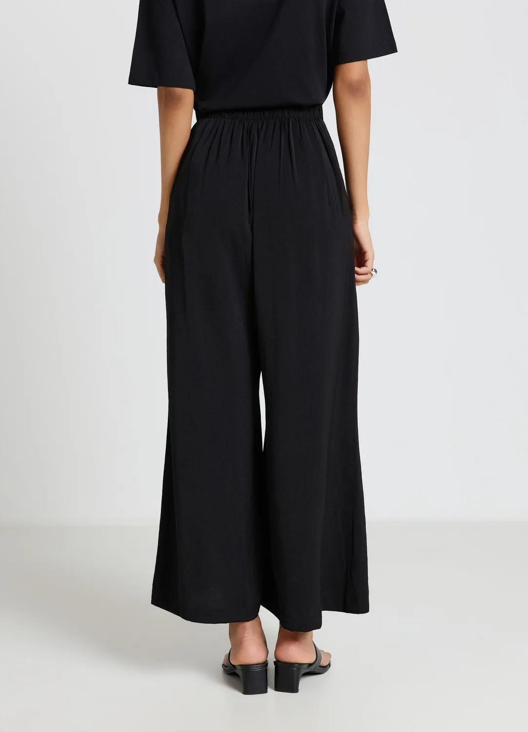 Calliope jupe-culotte satinée femme longue