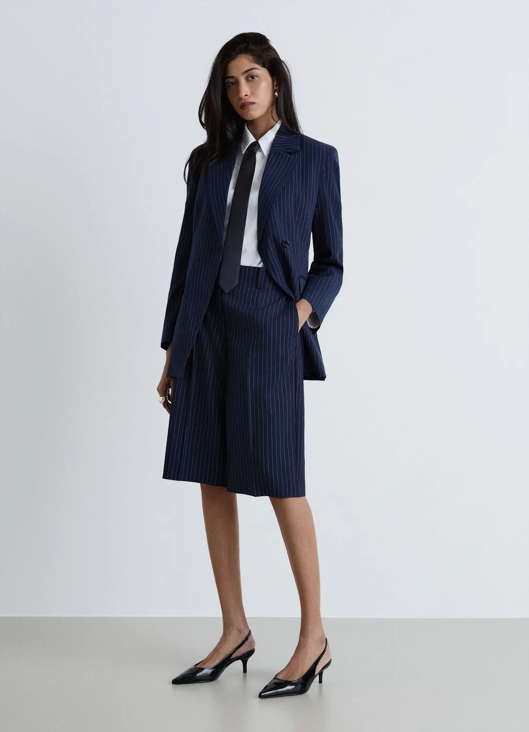 Calliope bermuda femme tailleur rayé genou