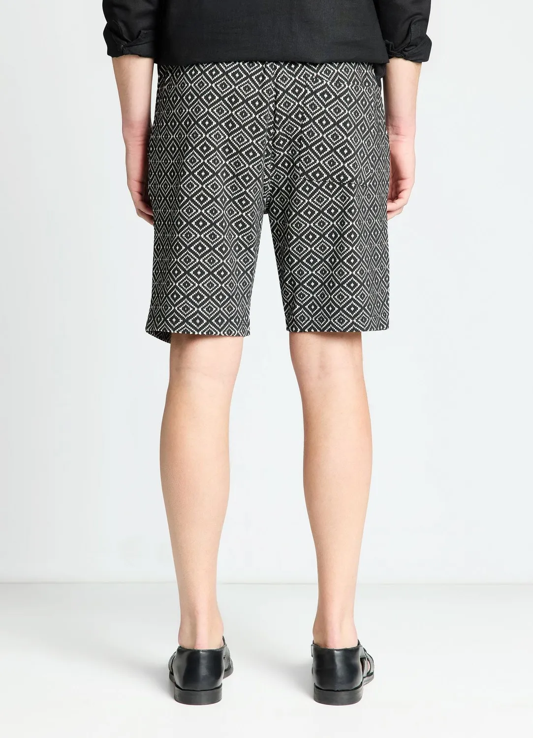 Calliope short sport homme motif géométrique