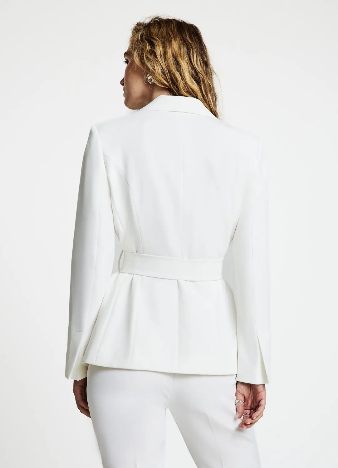 Calliope veste monopetto ceinturée femme col châle