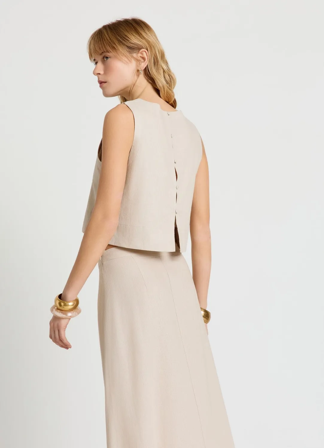 Calliope top court boutons dos femme sans manches