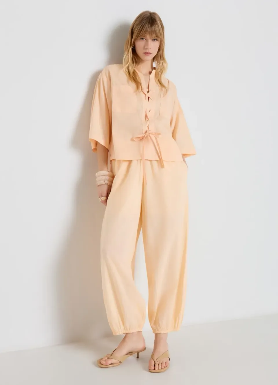 Calliope Chemise femme col mao lacets oversize