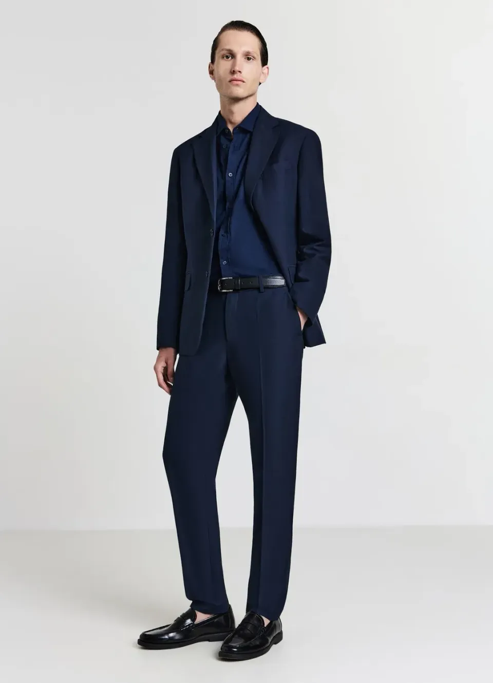 Calliope pantalon uni homme coupe droite