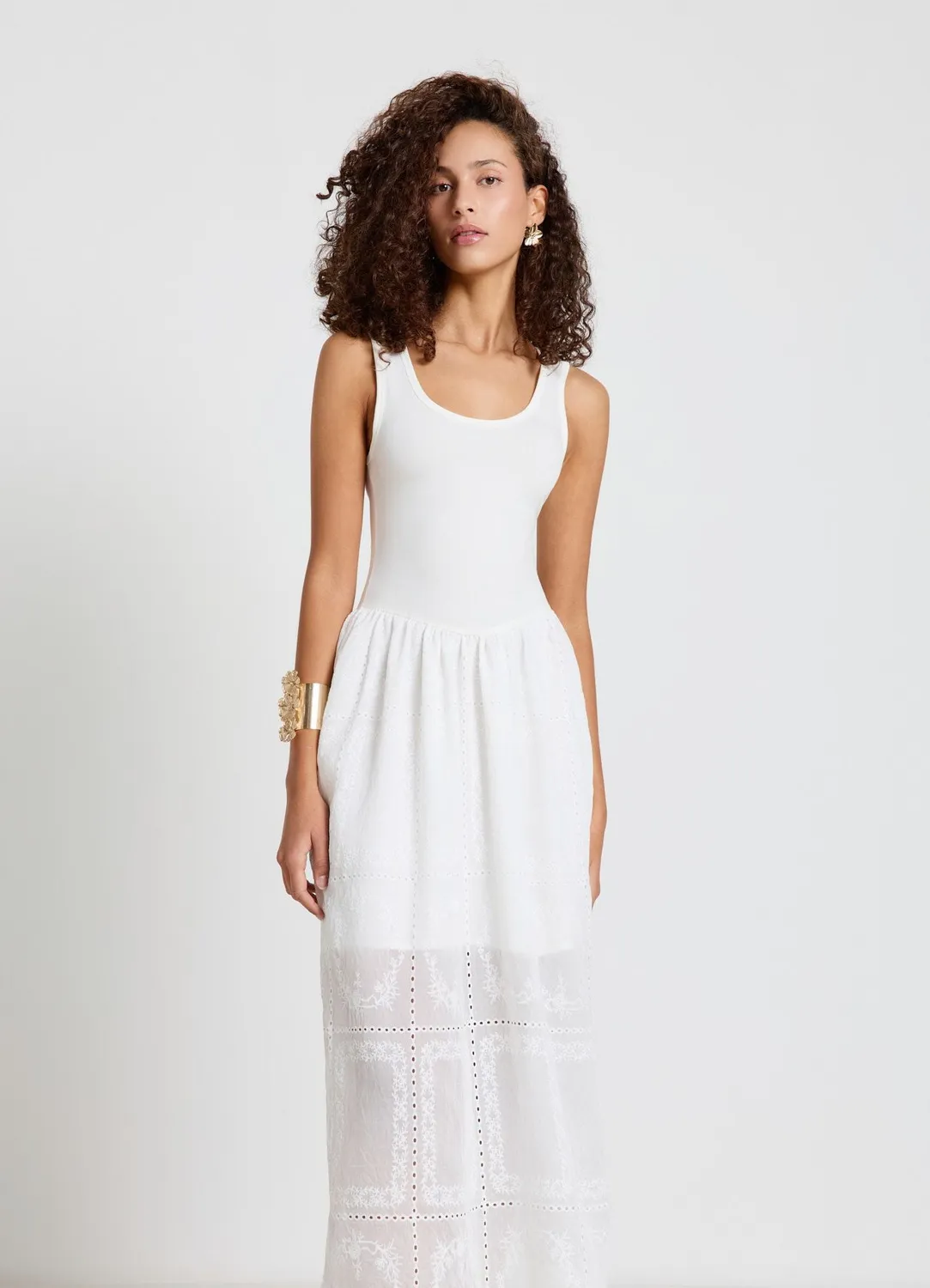 Calliope robe longue femme sans manches brodée