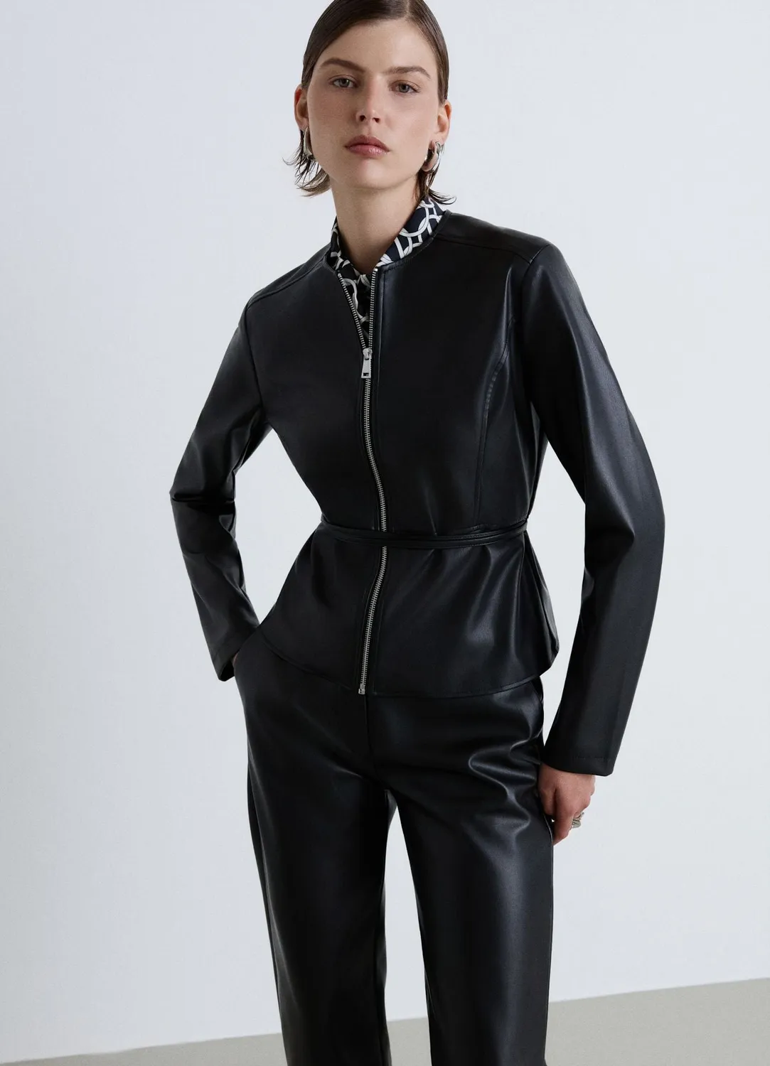 Calliope zip ceinture veste femme unie cintrée