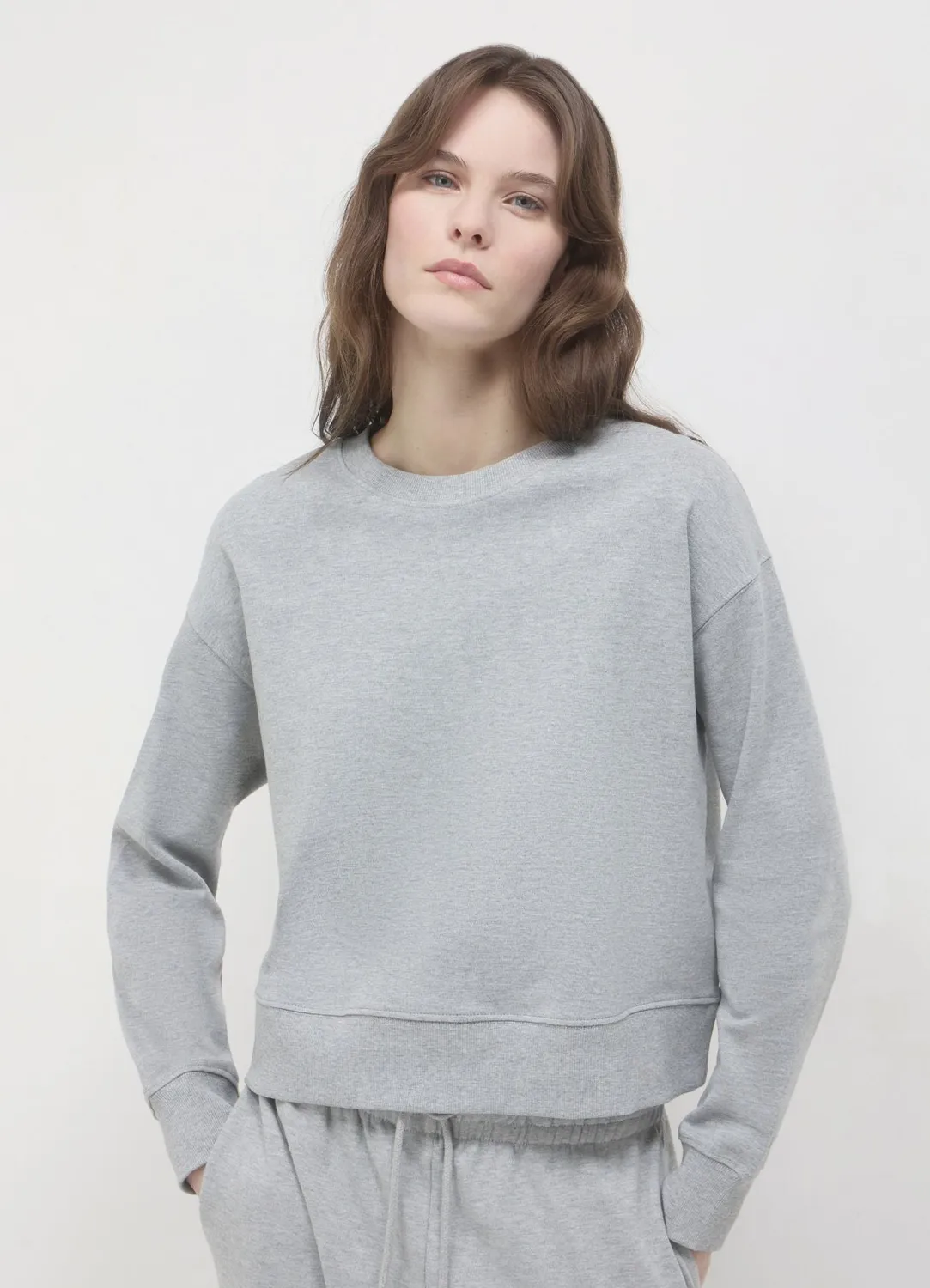 Calliope sweat femme col rond basic coton uni