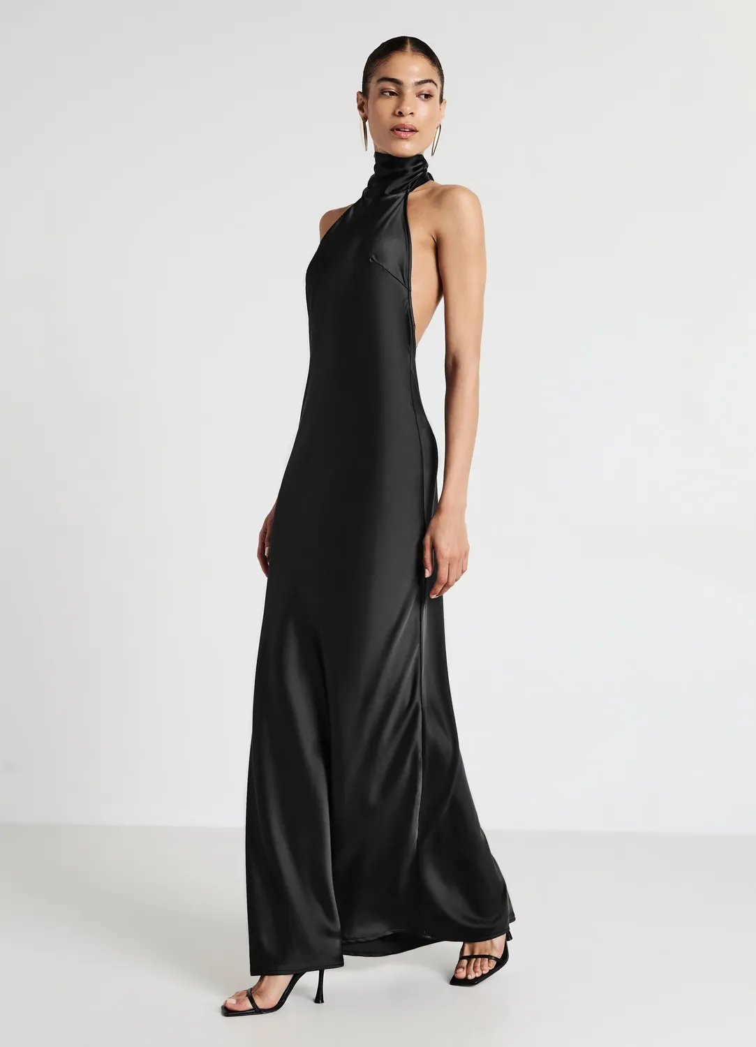 Calliope Atelier robe longue halterneck femme satinée