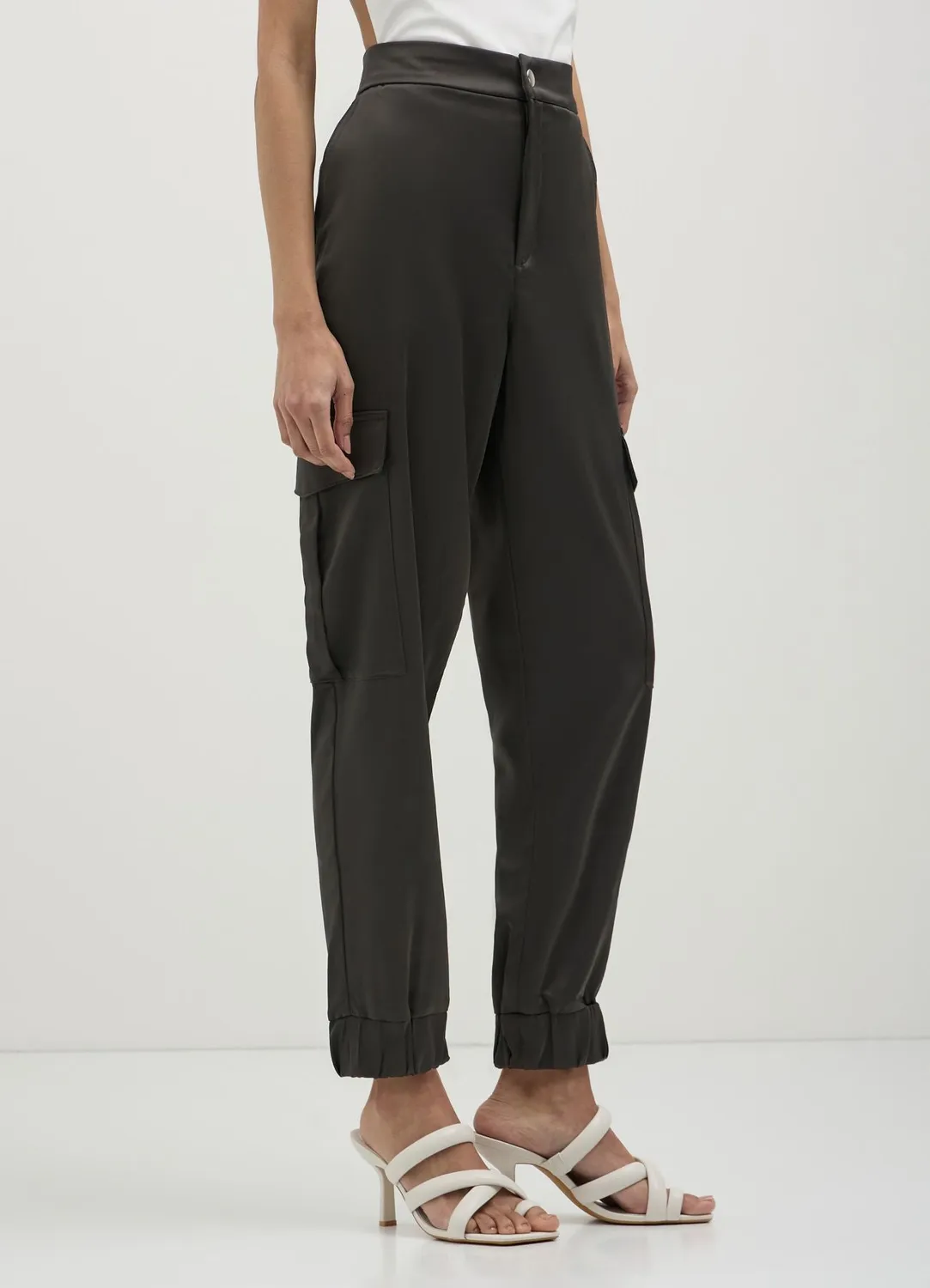 Calliope pantalon cargo satiné femme S regular