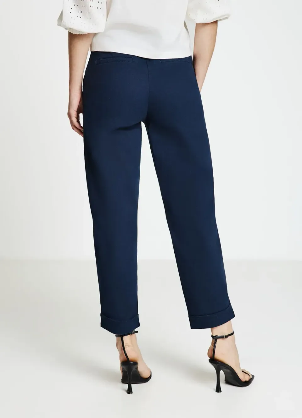 Calliope pantalon chino ceinture tressée femme