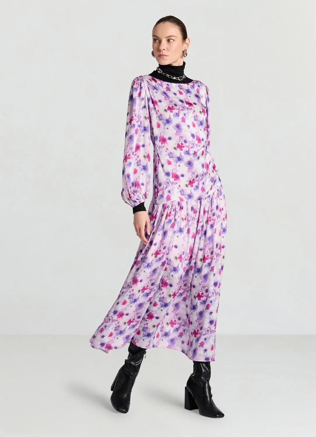 Calliope Arabia robe satin fleurs manches longues femme