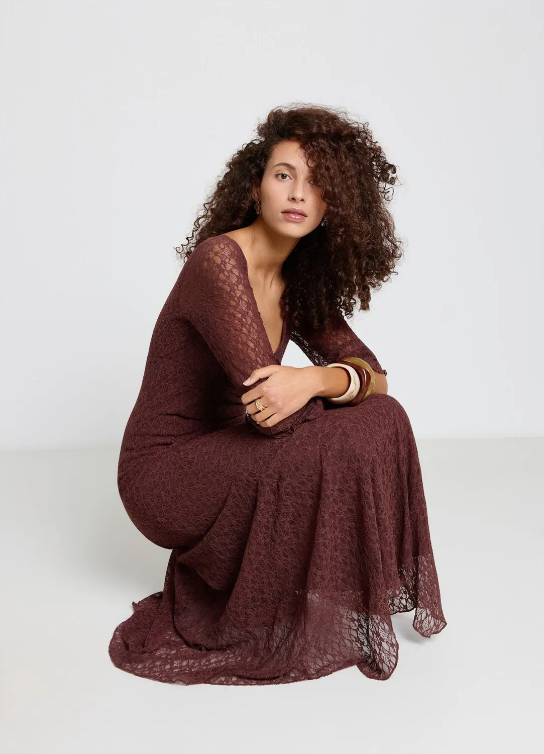 Calliope robe longue femme dentelle col V