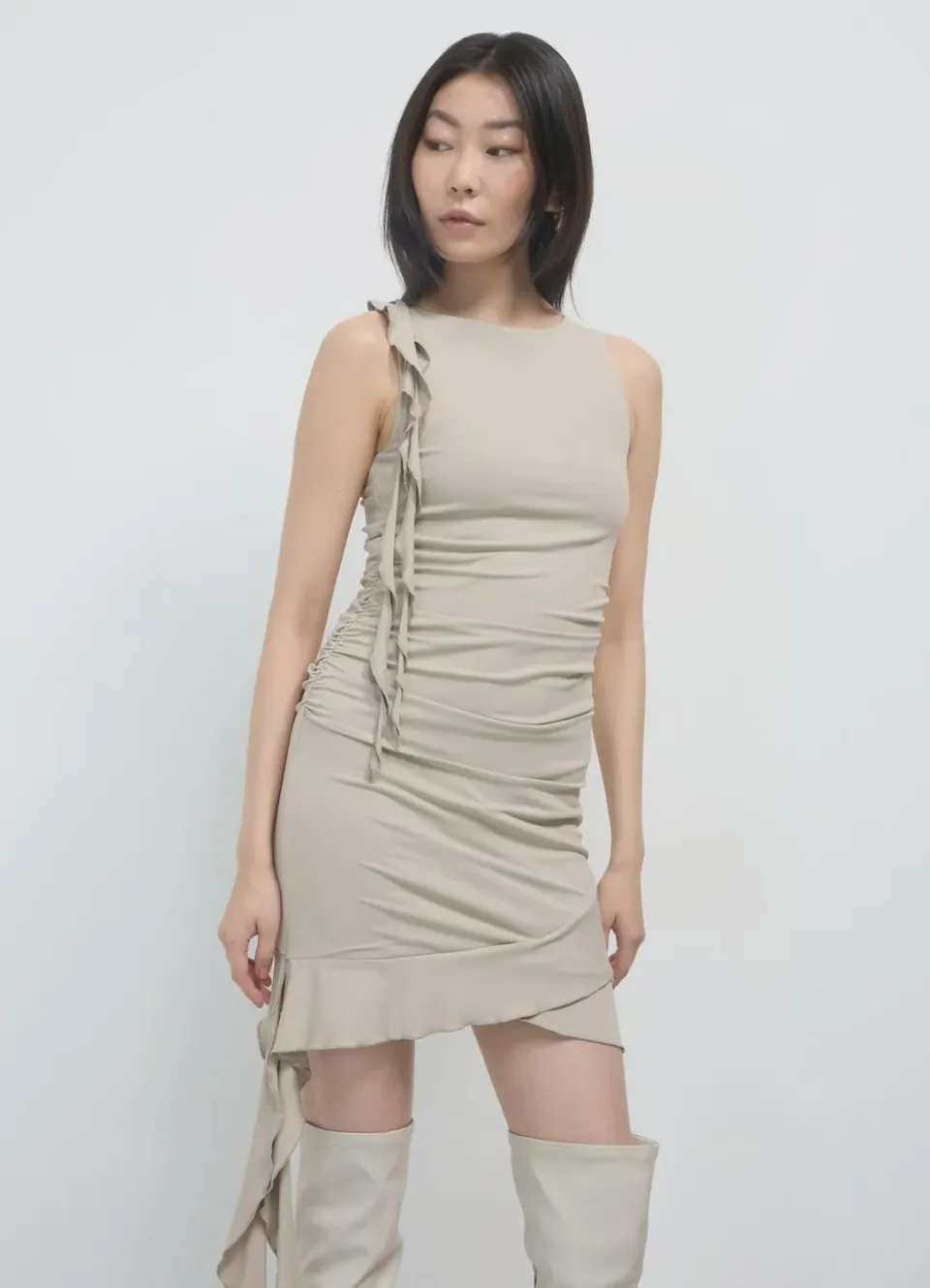 Calliope Atelier robe courte femme froncée volants
