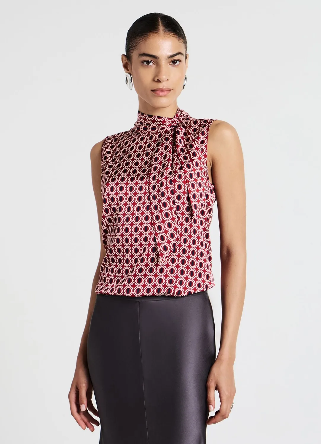 Calliope top satin femme sans manches motif géométrique
