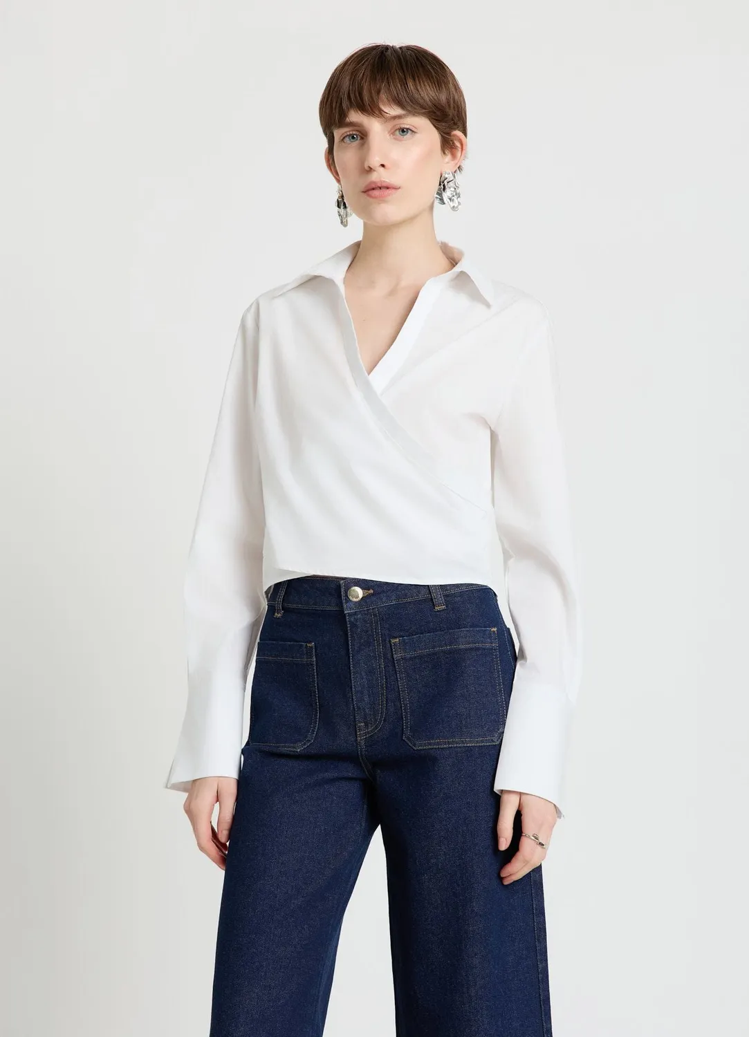 Calliope chemise croisée crop femme bureau