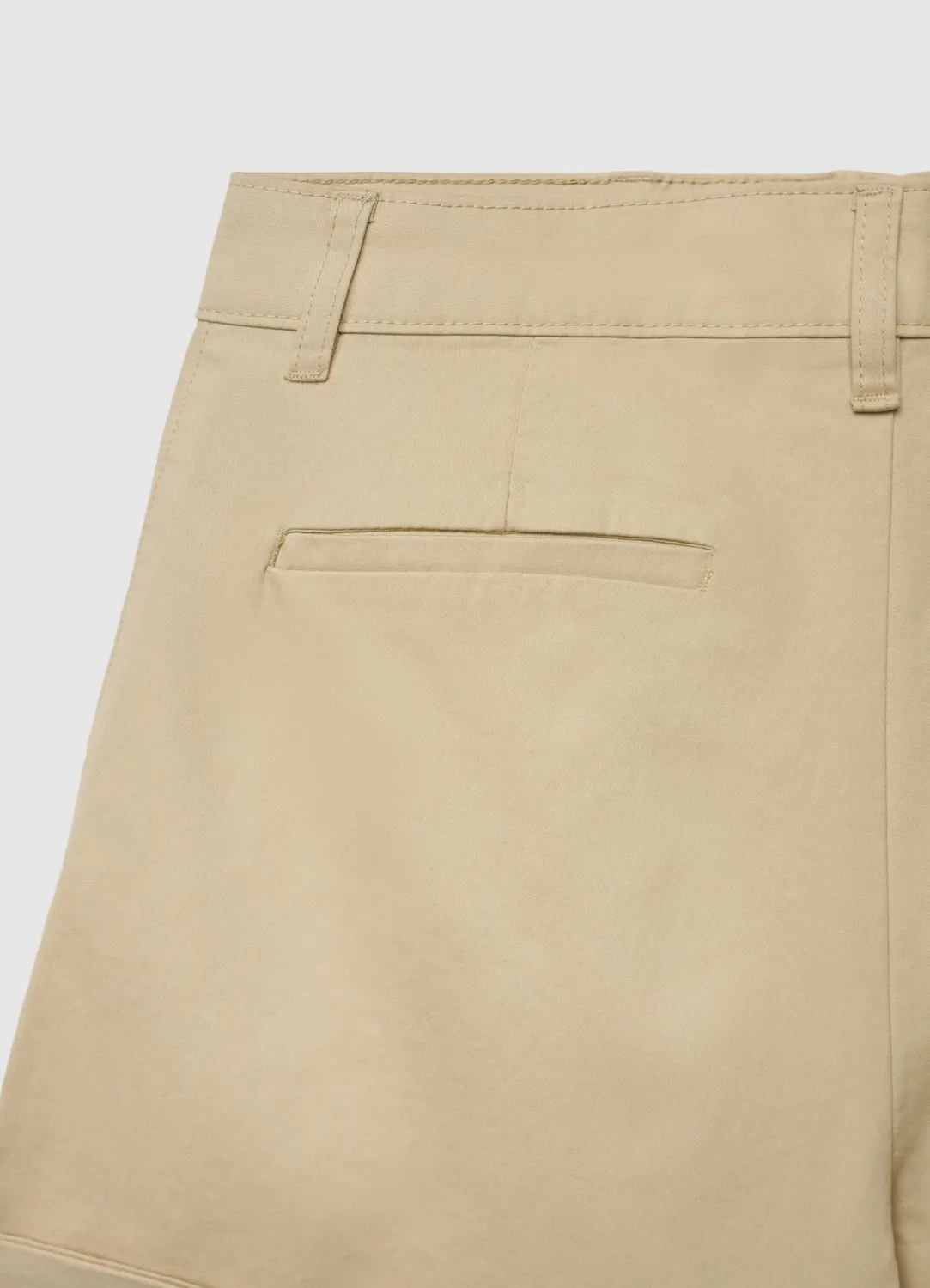 Calliope short chino femme à revers uni
