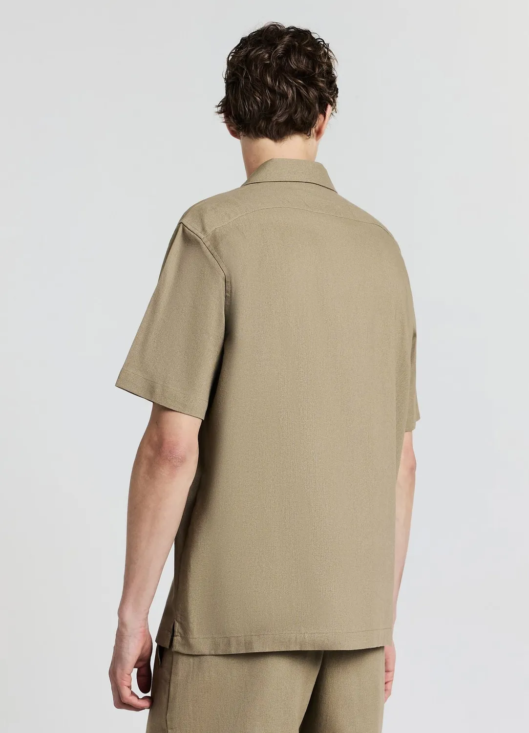 Calliope chemise bowling homme lin manches courtes unie