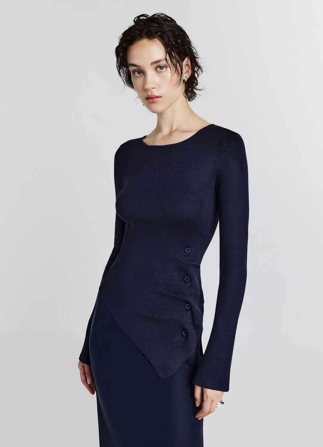 Calliope Pull drapé asymétrique pull femme boutons