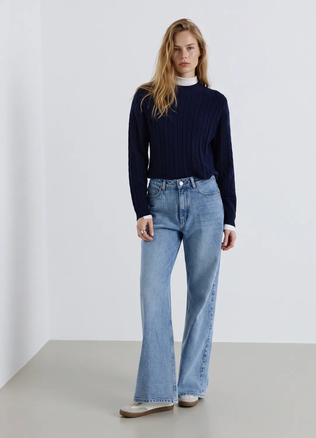 Calliope pull crop torsadé col rond femme manches longues
