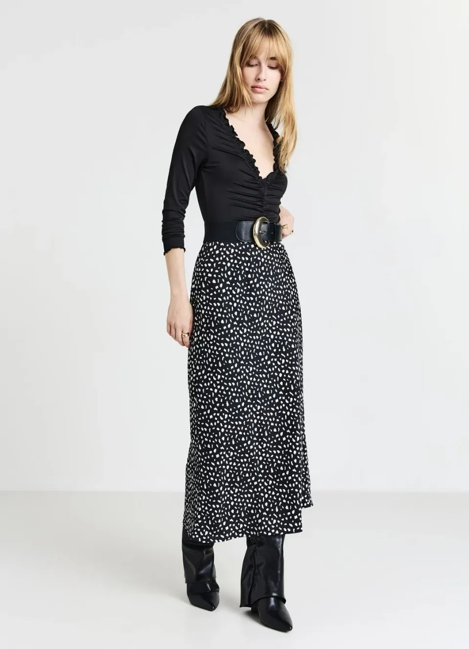 Calliope Body col V volant femme manches longues froncées