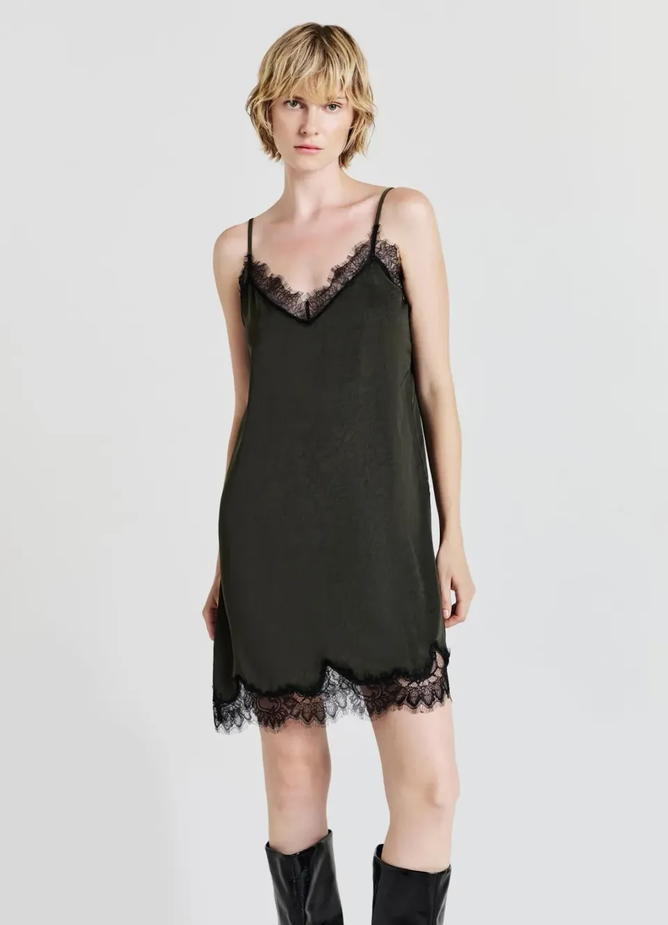 Calliope robe lingerie femme satin mini dentelle