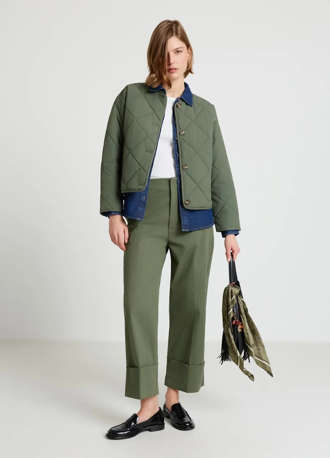 Calliope pantalon chino femme uni revers