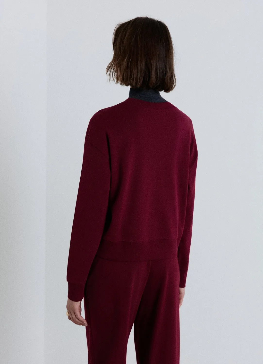 Calliope sweat col rond uni sans capuche