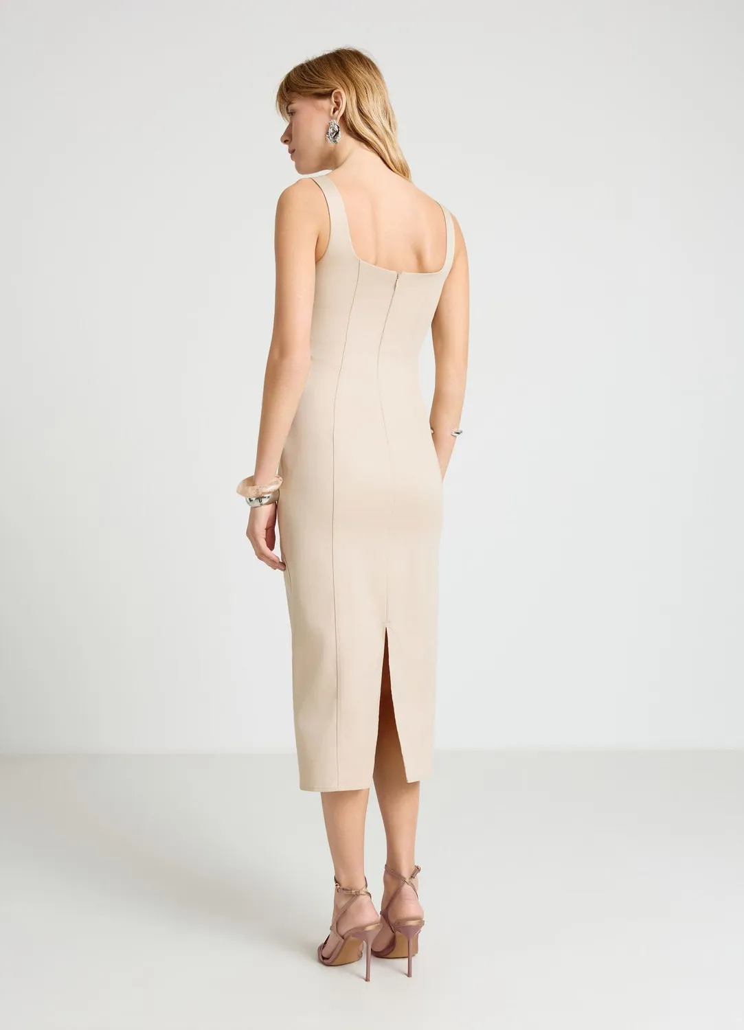 Calliope Atelier robe fourreau femme col carré unie