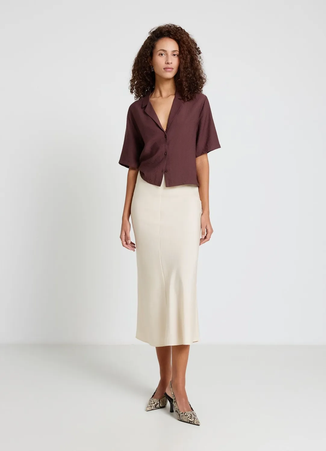 Calliope chemise manches courtes femme col revers boutonnée