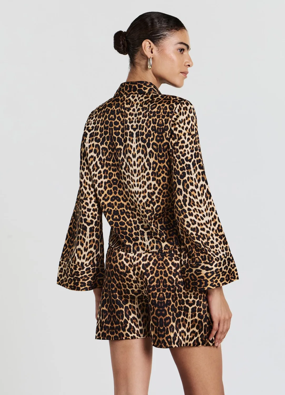 Calliope chemise satinée femme kimono animalier