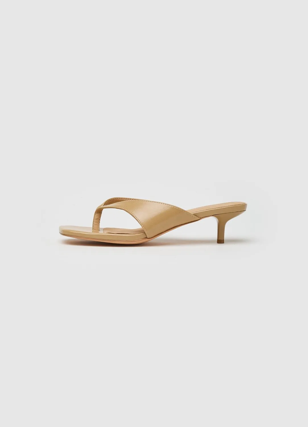 Calliope tongs à talon kitten femme unies bout carré