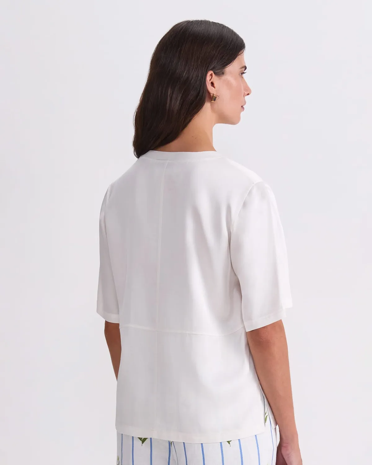 Sportscraft Isla Satin tee satin viscose taille 6 col rond