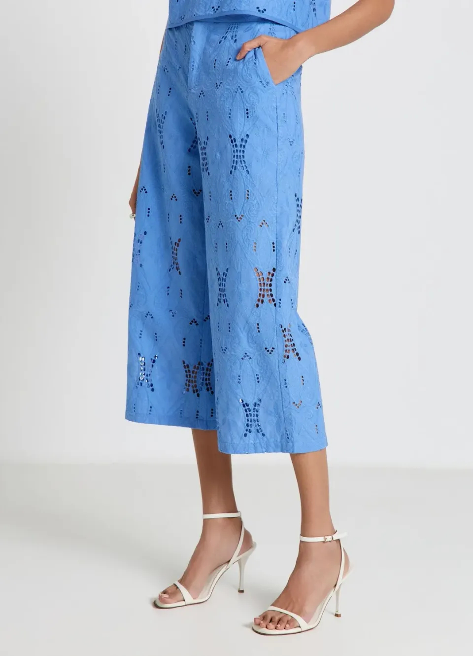 Calliope Pantalon culotte sangallo femme brodé