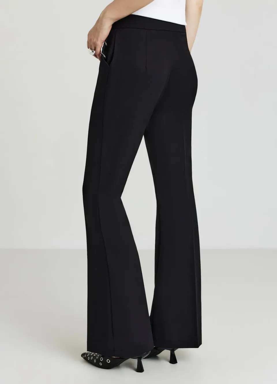 Calliope pantalon femme évasé œillets