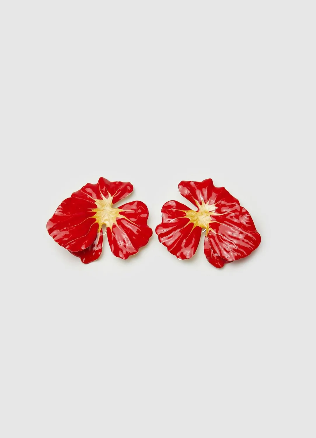 Calliope boucles oreilles fleur émaillée clip