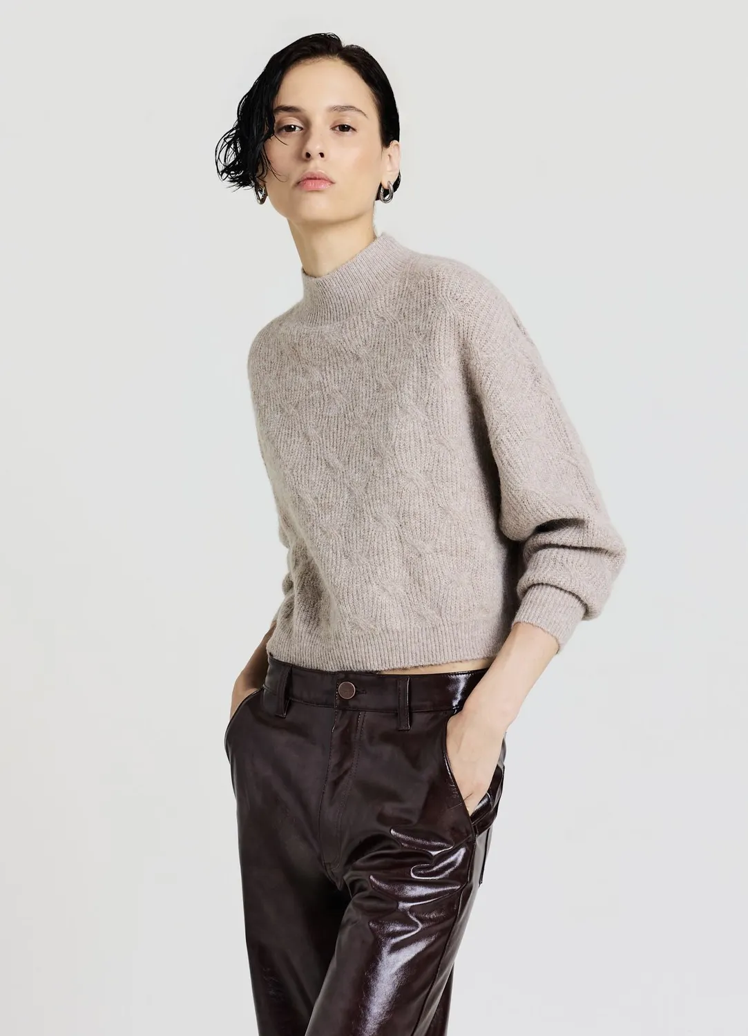 Calliope pull torsadé femme col haut manches longues
