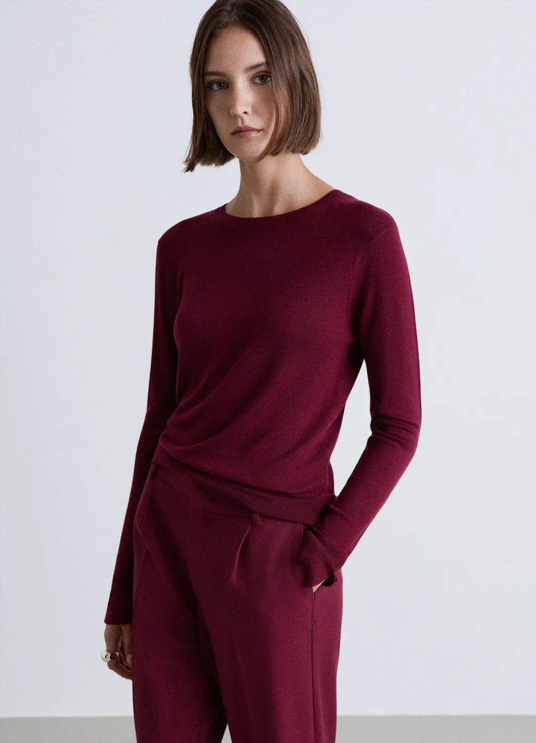 Calliope Pull col rond uni côtelé femme