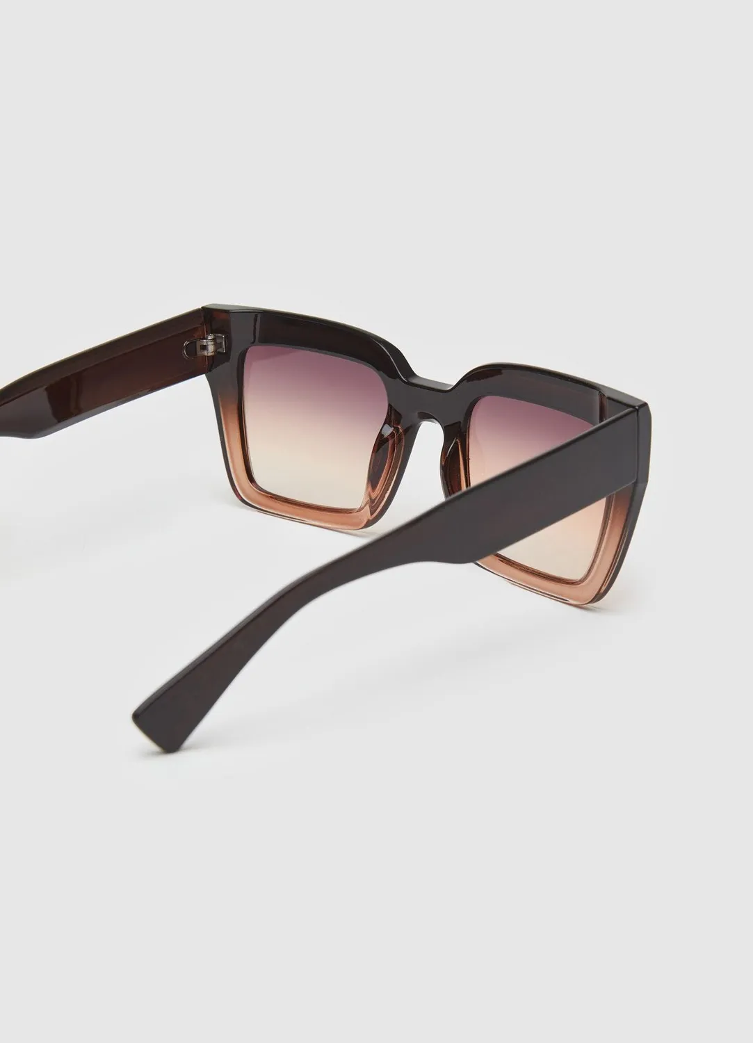 Calliope lunettes de soleil carrées oversize unies
